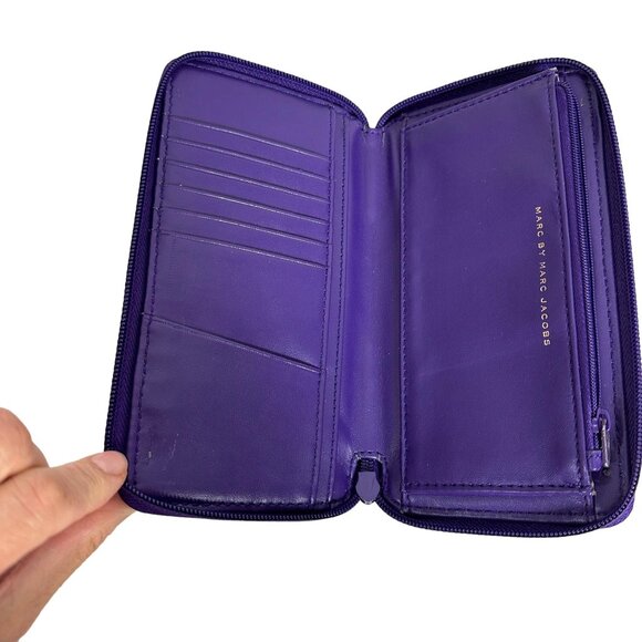 MARC by Marc Jacobs Purple Neoprene  Dreamy Logo Zip Slim Wallet - Picture 3 of 13
